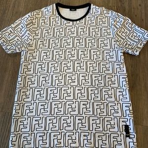 Fendi Logo t shirt